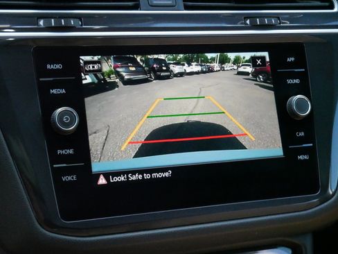 Certified 2024 Volkswagen Tiguan SE R-Line w/ MDO Package, Two-Row AWD/4WD image 29