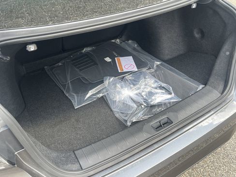 New 2026 Nissan Sentra SV w/ SV Convenience Package FWD image 19