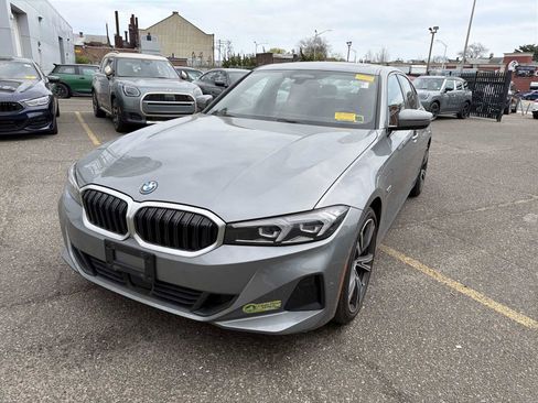 Certified 2023 BMW 330e xDrive w/ Premium Package AWD/4WD image 2