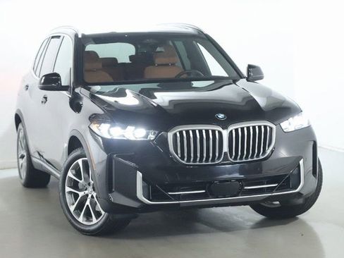 Used 2026 BMW X5 xDrive40i w/ Climate Comfort Package AWD/4WD image 2