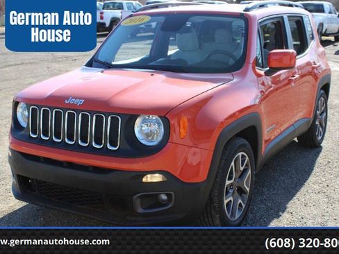 Used 2016 Jeep Renegade Latitude w/ Cold Weather Group FWD image 1