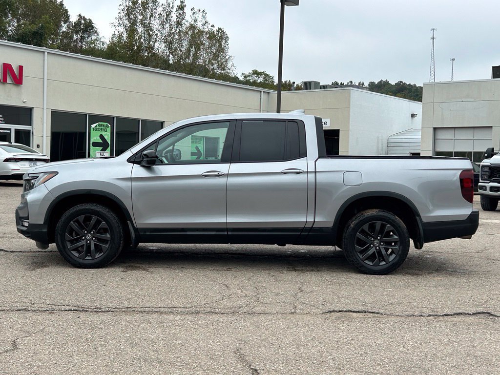Used 2023 Honda Ridgeline Sport image 3