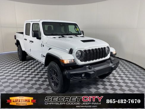 New 2025 Jeep Gladiator Sport image 1