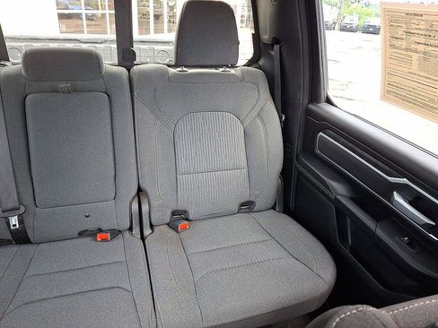 Used 2023 RAM 1500 Big Horn AWD/4WD image 14