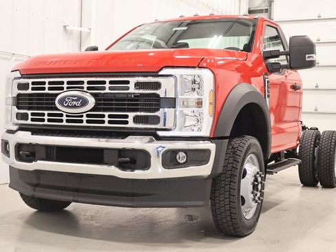 New 2026 Ford F550 4x4 Regular Cab Super Duty image 4