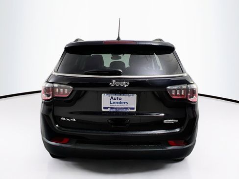 Used 2022 Jeep Compass Latitude AWD/4WD image 6