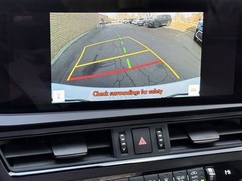 Used 2025 Lexus ES 350 w/ Accessory Package (Z2) image 39