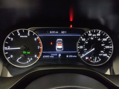 Used 2023 Nissan Rogue SV image 23