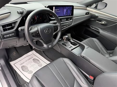 Used 2023 Lexus ES 350 F Sport w/ Accessory Package (Z2) image 13