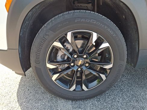 Used 2023 Chevrolet TrailBlazer LT w/ Convenience Package AWD/4WD image 29