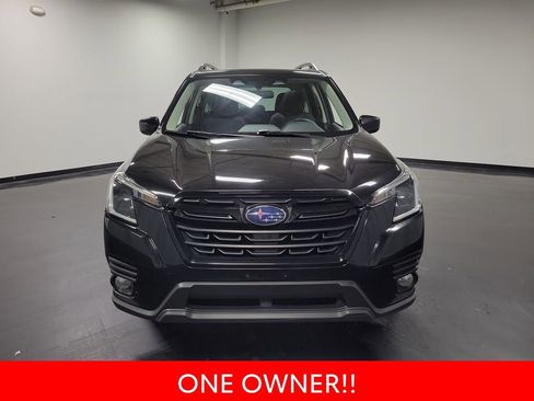 Used 2023 Subaru Forester Premium AWD/4WD image 3