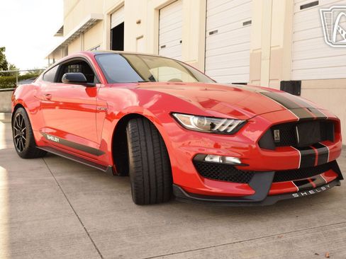 Used 2017 Ford Mustang Shelby GT350 image 22