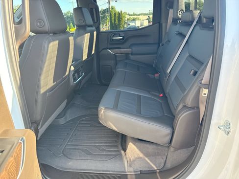 Used 2021 GMC Sierra 1500 Denali w/ Denali Ultimate Package AWD/4WD image 23