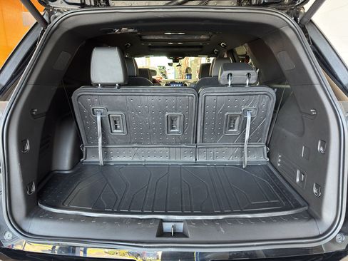 Used 2023 Chevrolet Traverse Premier w/ Redline Edition AWD/4WD image 21