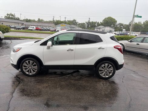 Used 2017 Buick Encore Preferred FWD image 5