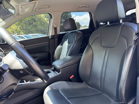 Used 2021 Kia Sorento S image 14