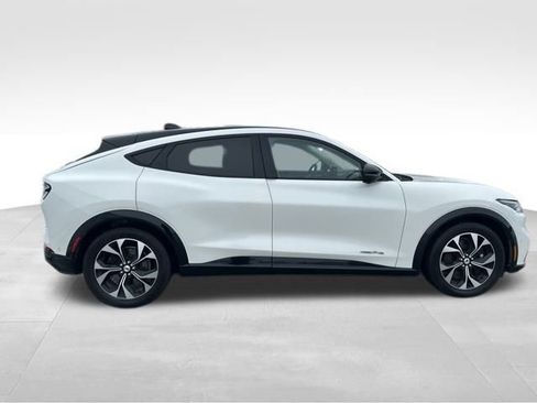 Used 2021 Ford Mustang Mach-E Premium image 9