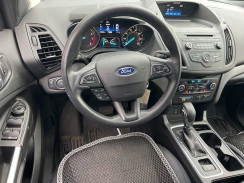 Used 2018 Ford Escape SE image 13