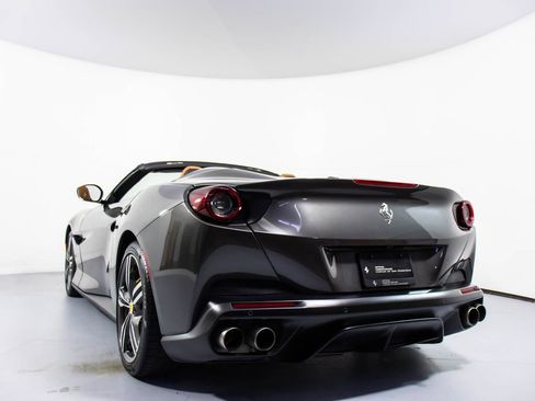 Certified 2019 Ferrari Portofino image 26