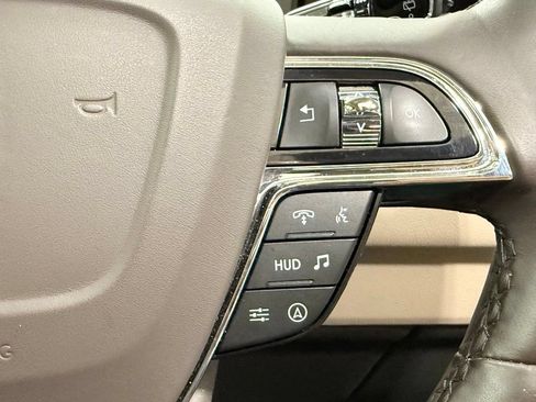 Used 2024 Lincoln Navigator L Reserve AWD/4WD image 28