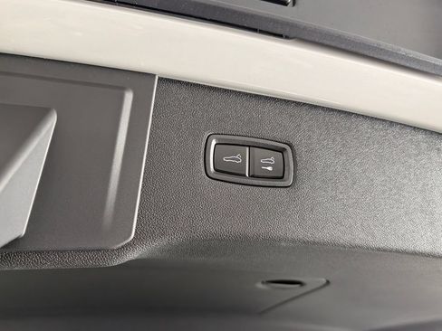 New 2026 Porsche Cayenne AWD/4WD image 18