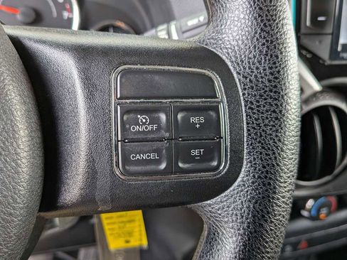 Used 2017 Jeep Wrangler Unlimited Sport AWD/4WD image 31