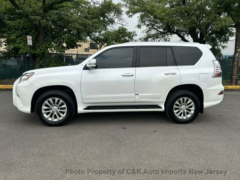 Used 2016 Lexus GX 460 w/ Premium Package AWD/4WD image 11