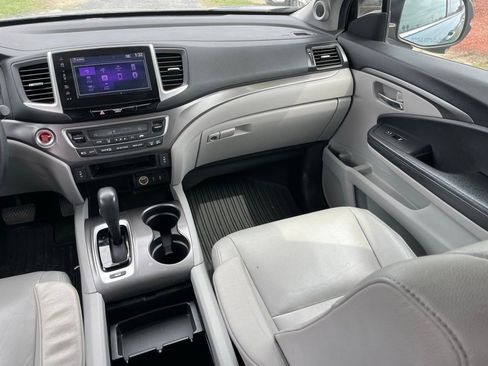 Used 2017 Honda Pilot EX-L image 9