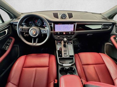 Certified 2025 Porsche Macan Turbo AWD/4WD image 21