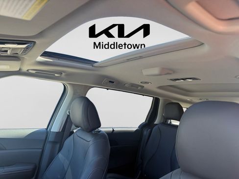 New 2026 Kia Carnival SX FWD image 30