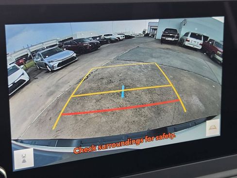 Used 2025 Toyota Tacoma SR AWD/4WD image 18