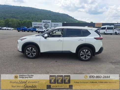 Used 2023 Nissan Rogue SV image 7