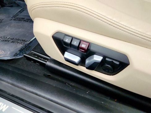 Used 2016 BMW 228i xDrive Convertible image 12