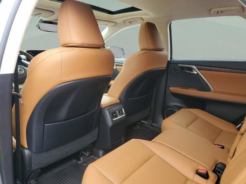 Used 2022 Lexus RX 350L Premium w/ Premium Package AWD/4WD image 10