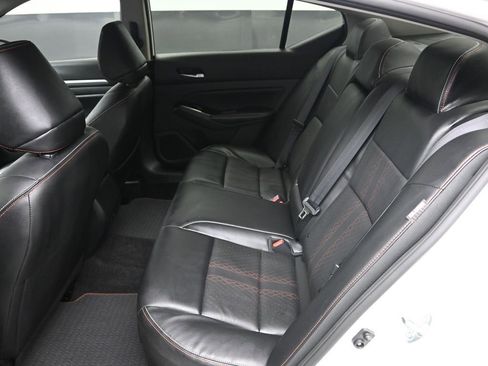 Used 2024 Nissan Altima 2.5 SR w/ SR Premium Package image 29