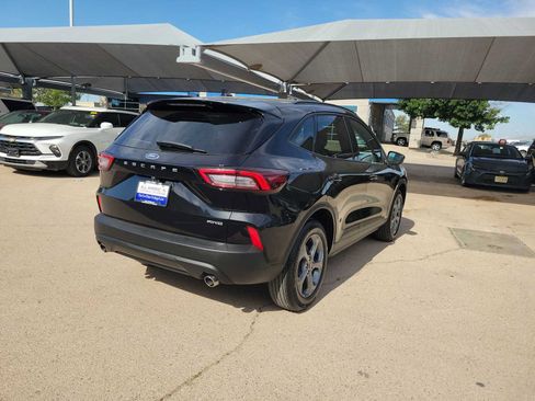 Used 2025 Ford Escape ST-Line Select AWD/4WD image 8