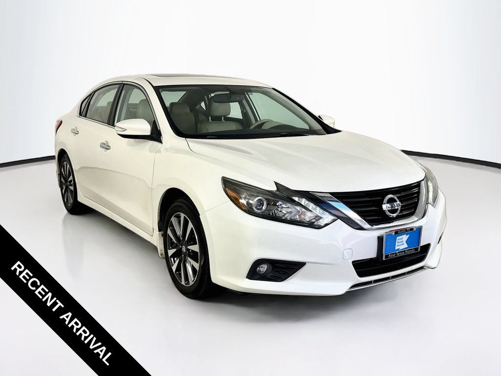Used 2017 Nissan Altima 2.5 SL w/ 2.5 Technology Package FWD image 1
