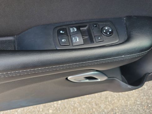 Used 2023 Dodge Challenger SXT image 20