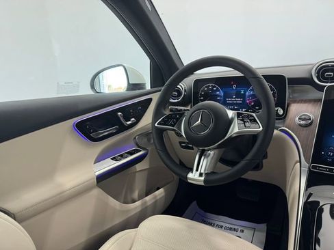 New 2026 Mercedes-Benz GLC 300 image 44