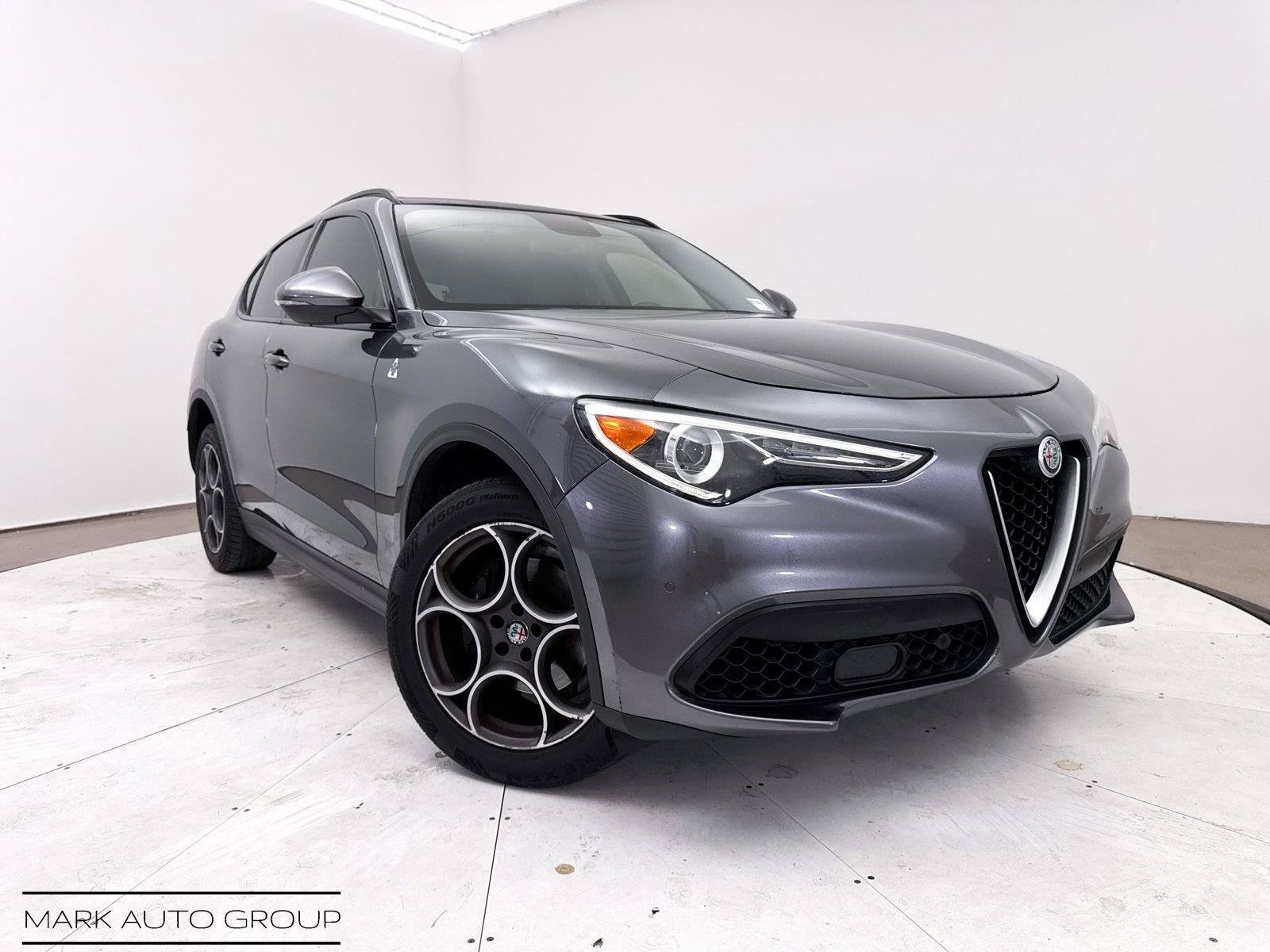 Used 2018 Alfa Romeo Stelvio Sport w/ Quick Order Package 22J Sport AWD/4WD image 1