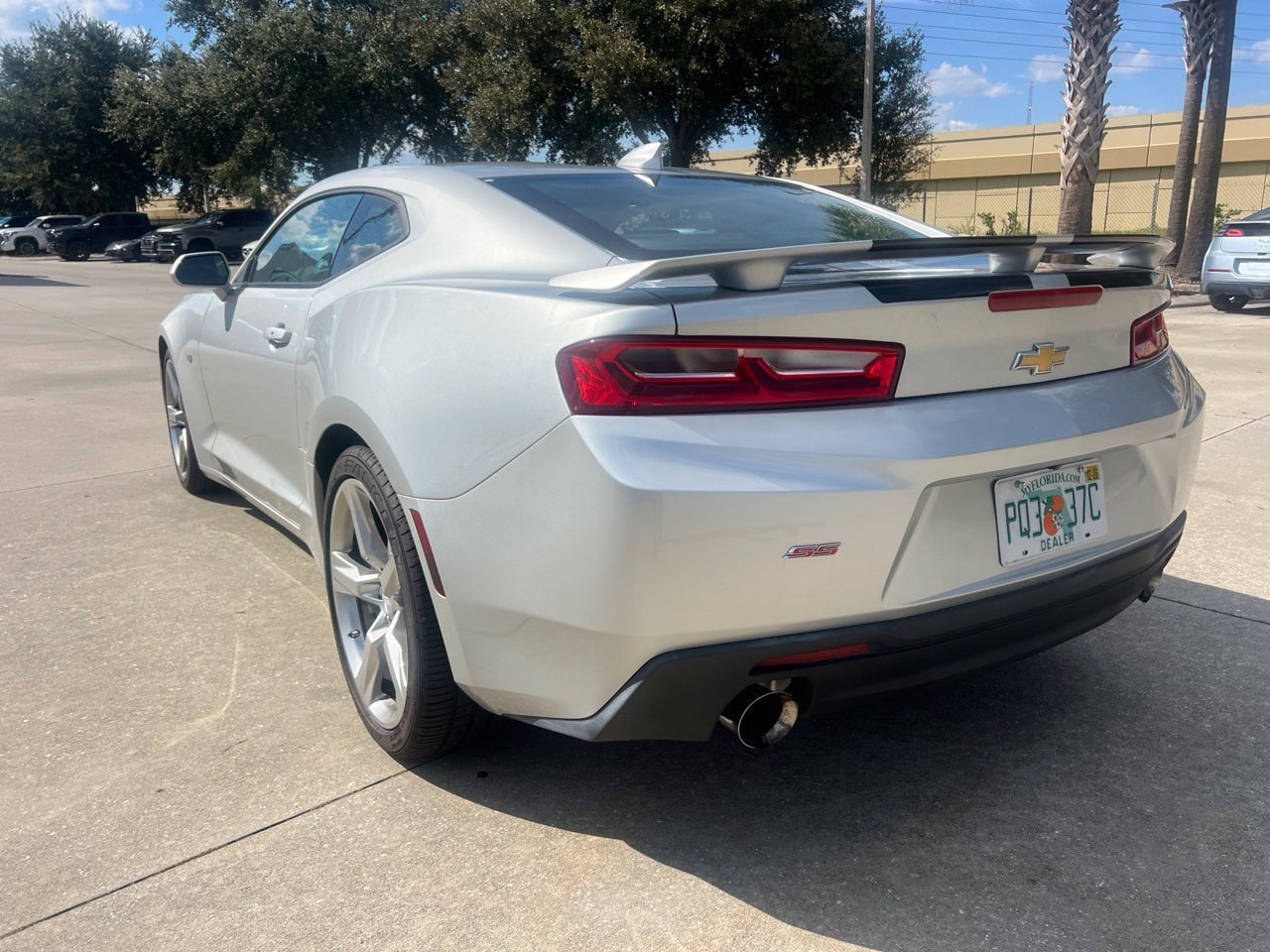 Used 2018 Chevrolet Camaro SS RWD image 5