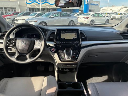 Used 2021 Honda Odyssey Touring image 28