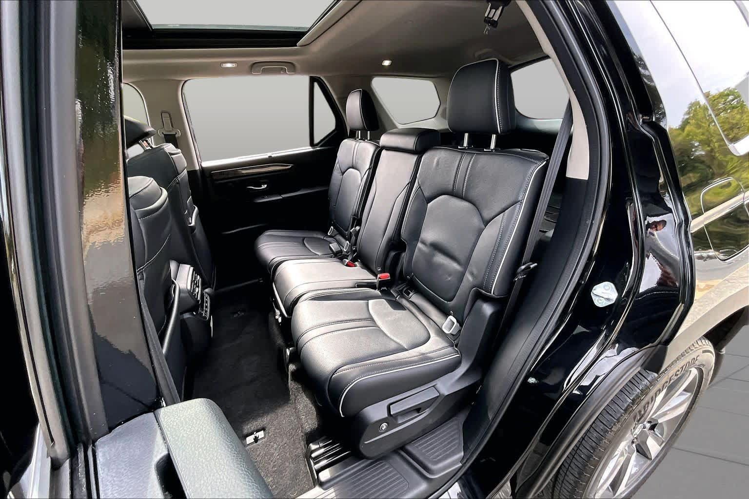Used 2023 Honda Pilot Elite image 20