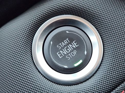 Used 2024 Chevrolet Colorado Z71 w/ Z71 Convenience Package 2 image 20