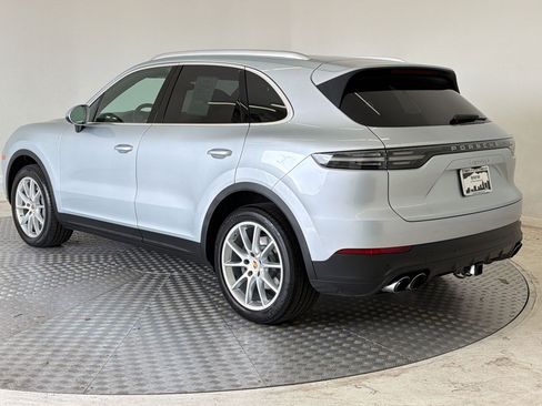 Used 2019 Porsche Cayenne S AWD/4WD image 3