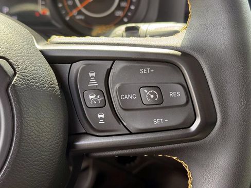 Used 2024 Jeep Wrangler Unlimited Sport AWD/4WD image 24