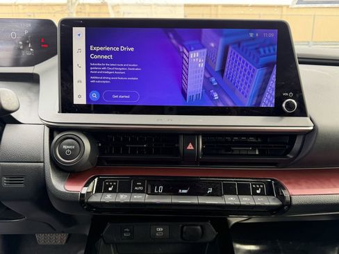 Used 2024 Toyota Prius Prime XSE Premium image 25