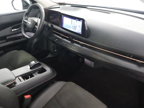Used 2024 Nissan Ariya AWD image 47
