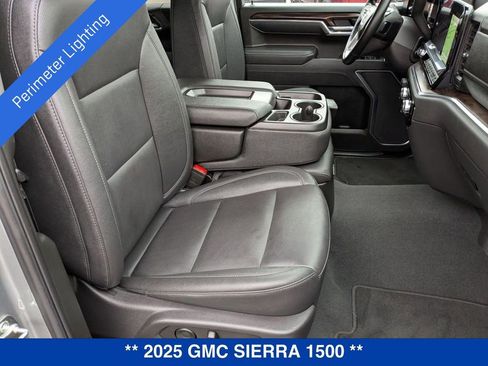 Used 2025 GMC Sierra 1500 SLT image 43