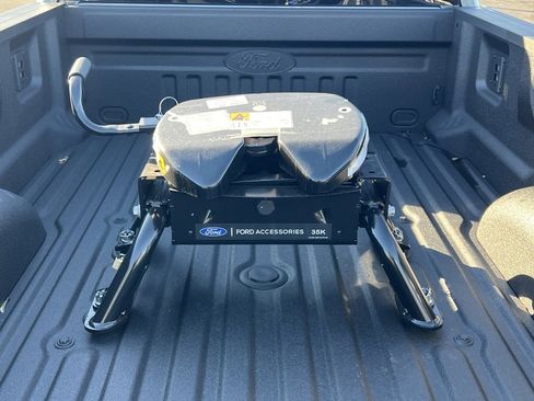 New 2026 Ford F450 Lariat w/ Lariat Premium Package image 9